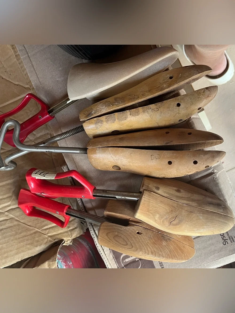 Vintage Red Handle Shoe Stretcher / Shoe Tree - Pack of Wooden Inserts